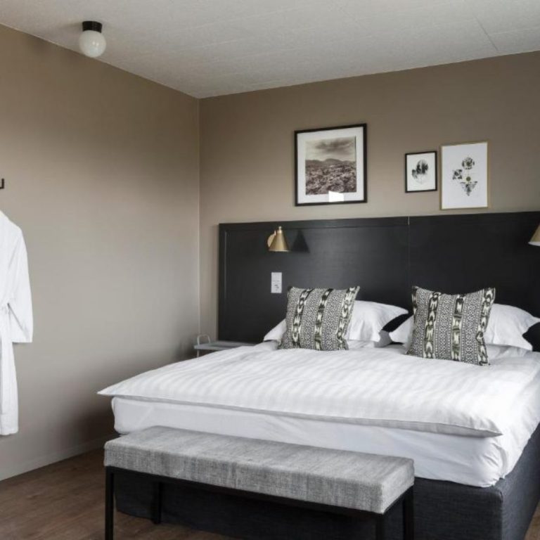 Cozy King-Sized bed