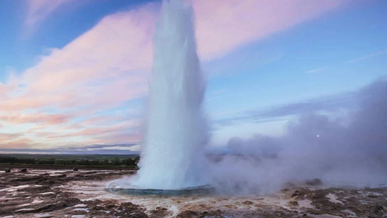 Iceland's Iconic Natural Wonder