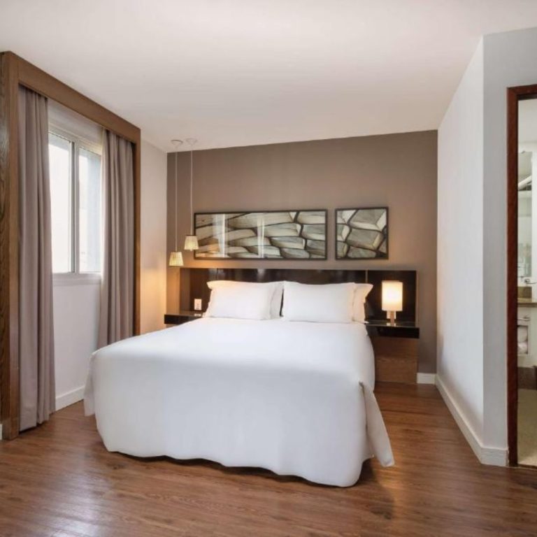 Cozy Hotel Room